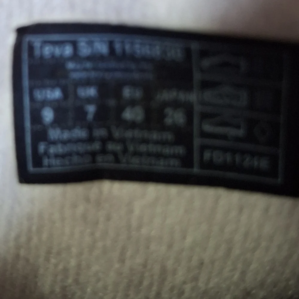 Teva Reember Quilted Gray Women's Ankle Winter Boots Size 9. - Picture 8 of 8
